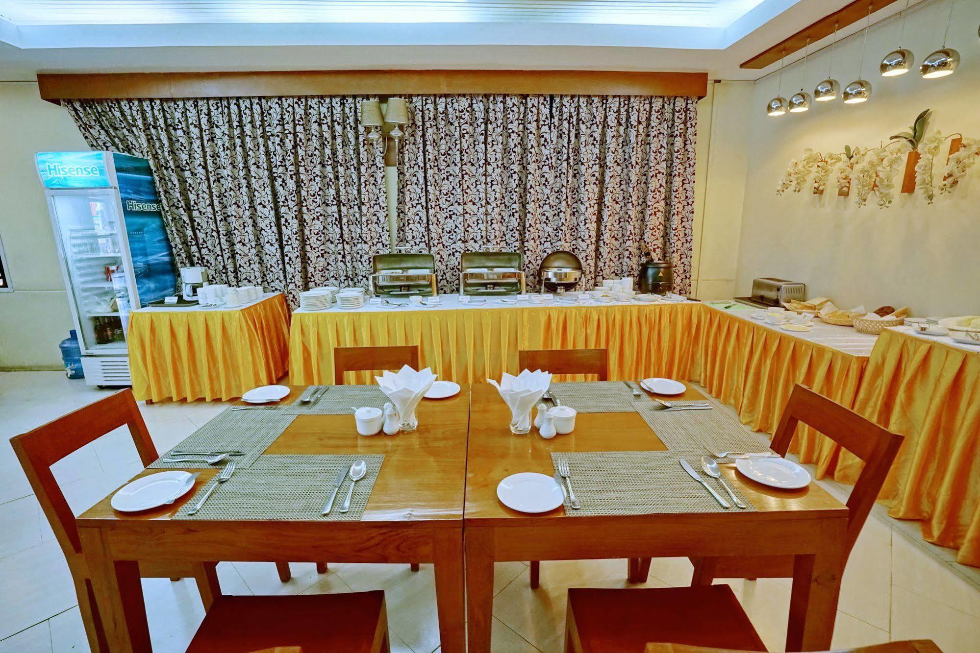 Oway Grand Hotel Mandalay Exterior foto