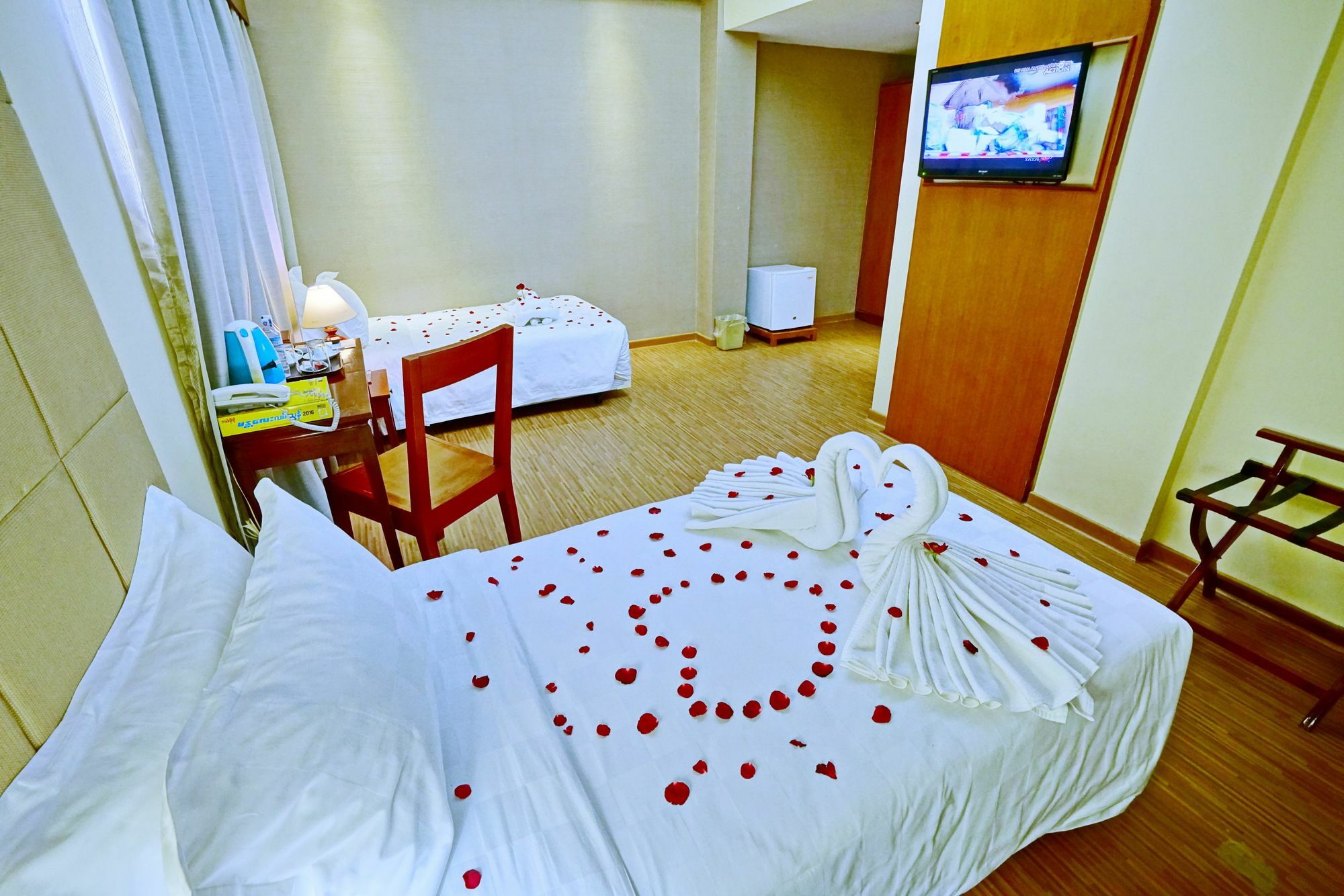 Oway Grand Hotel Mandalay Exterior foto