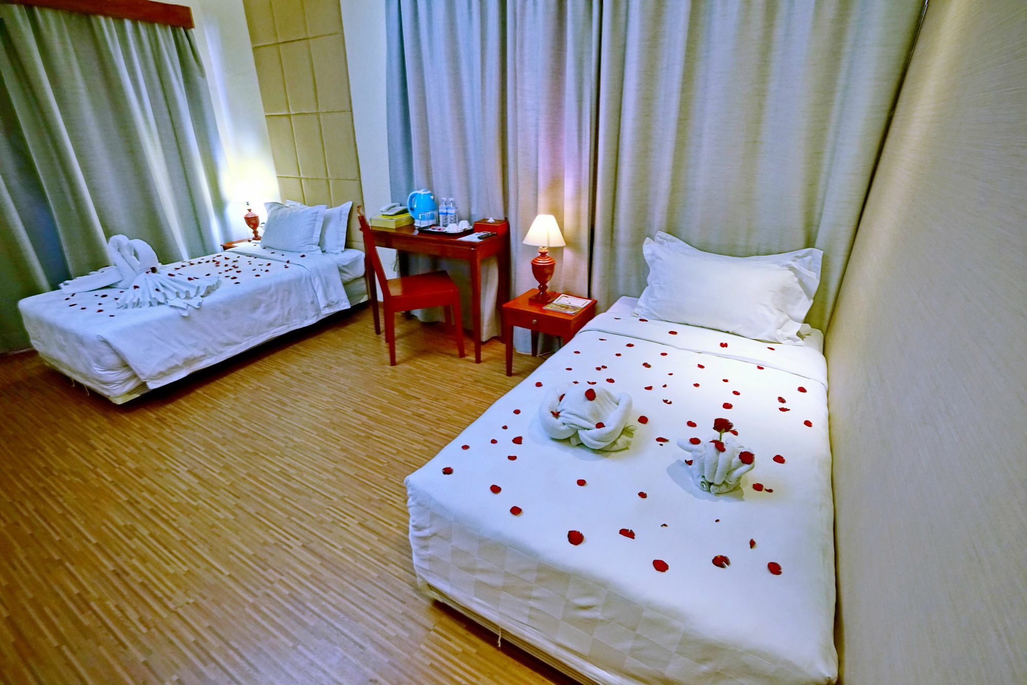 Oway Grand Hotel Mandalay Exterior foto